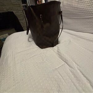 Authentic Louis Vuitton Brown Damier Neverfull
